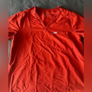 Figs Women’s Burnt Orange One Pocket Scrub Top